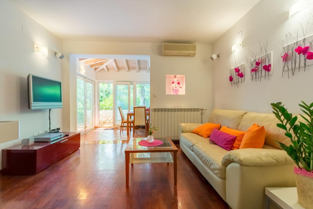 Leona & Borna'S Central Lapad Suites Dubrovník Exteriér fotografie