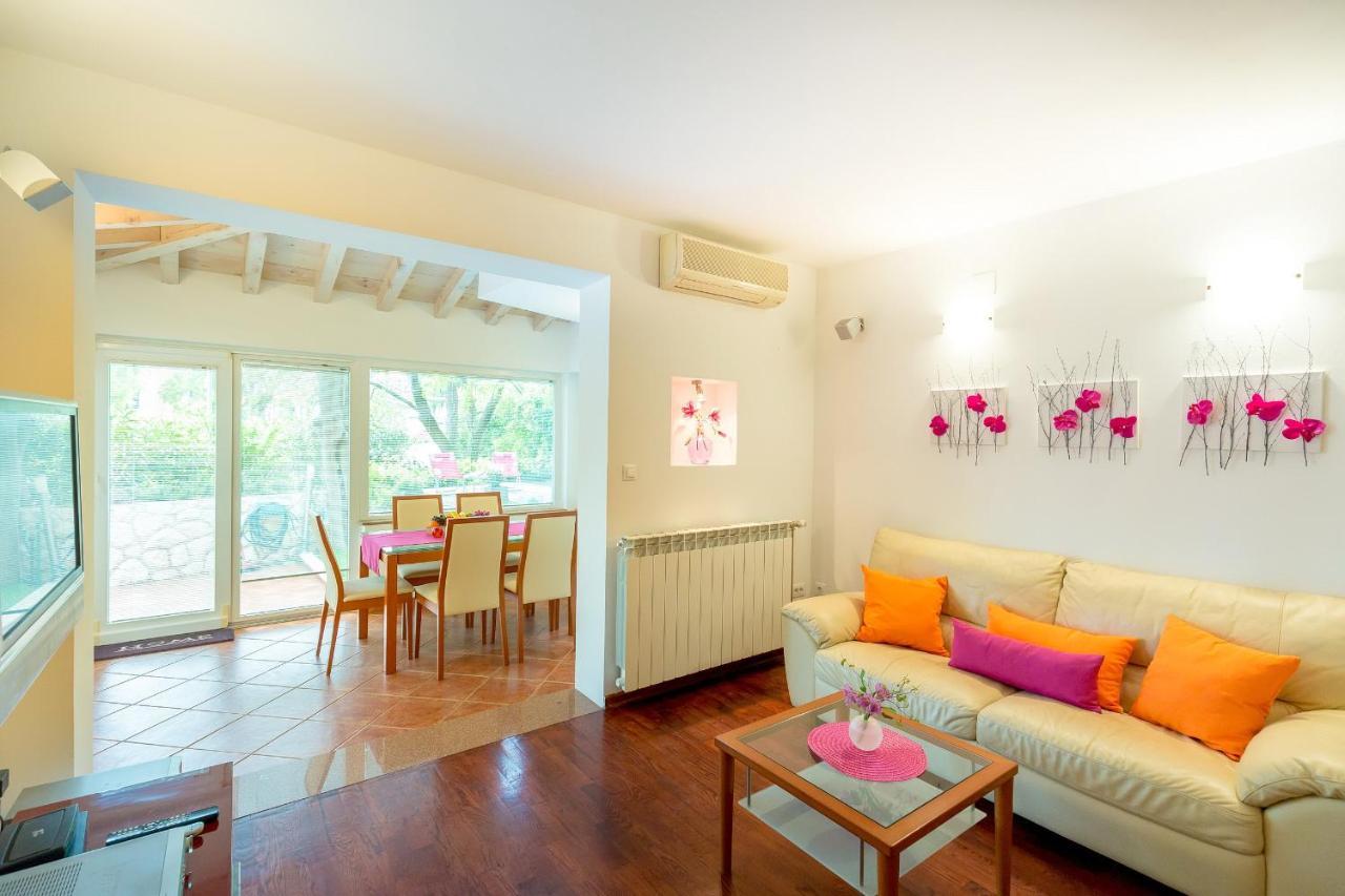 Leona & Borna'S Central Lapad Suites Dubrovník Exteriér fotografie