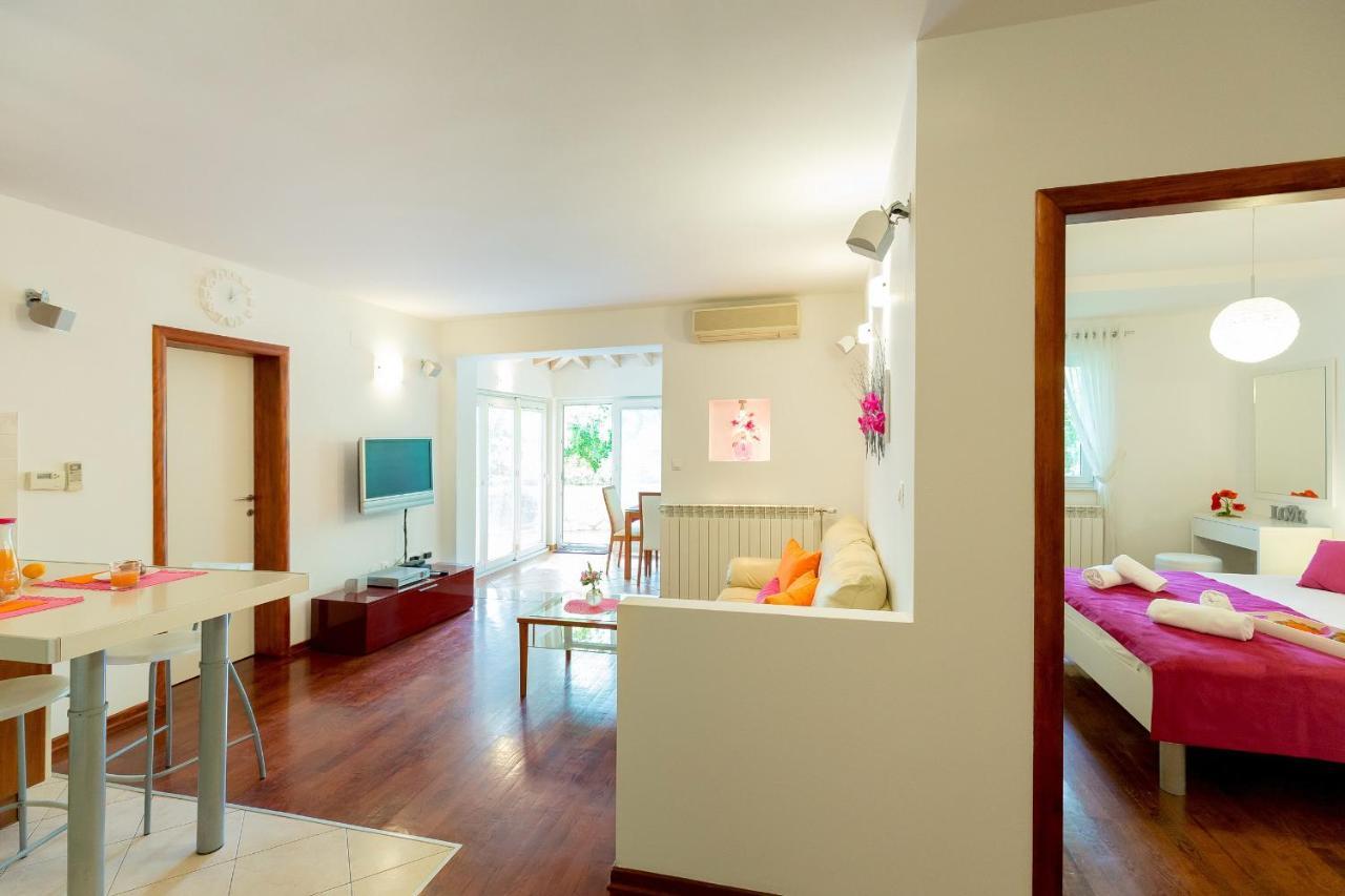 Leona & Borna'S Central Lapad Suites Dubrovník Exteriér fotografie