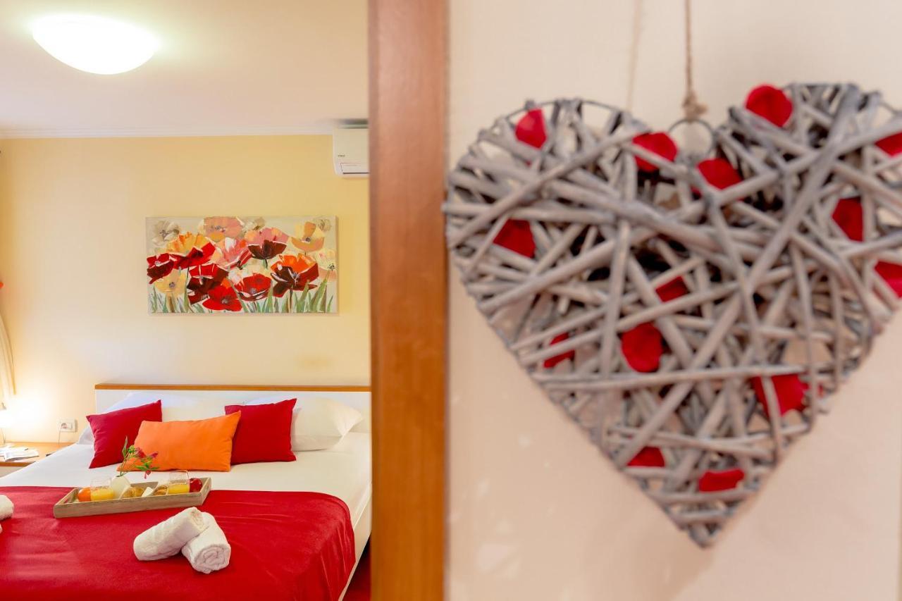 Leona & Borna'S Central Lapad Suites Dubrovník Exteriér fotografie